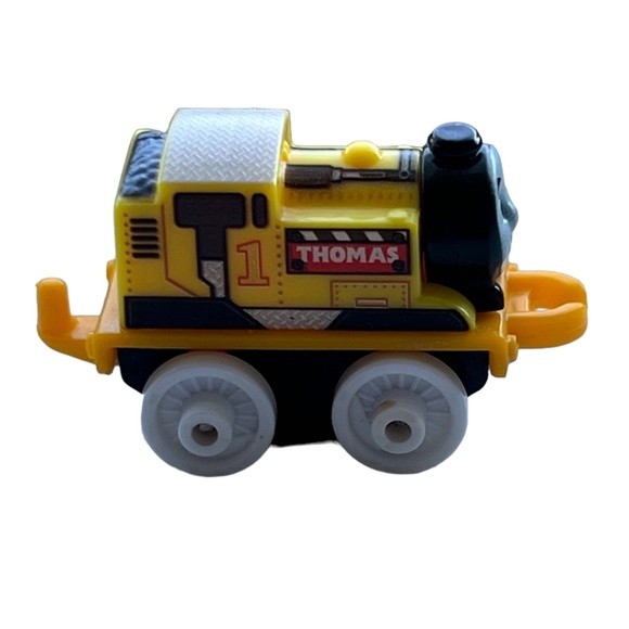 Mattel Thomas & Friends Minis Construction Thomas 2" Figure Loose 2014 - Picture 5 of 6